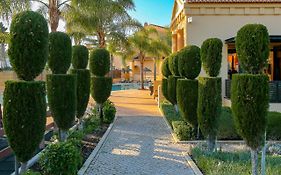 Luzbay Pool Apartments